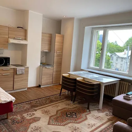 Center 3 Bedroom