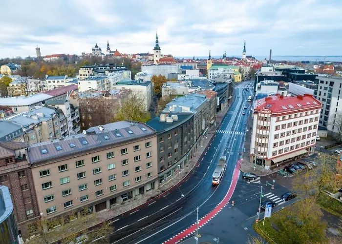 Cozy Room With Private Bathroom Near Old Town Apartament *