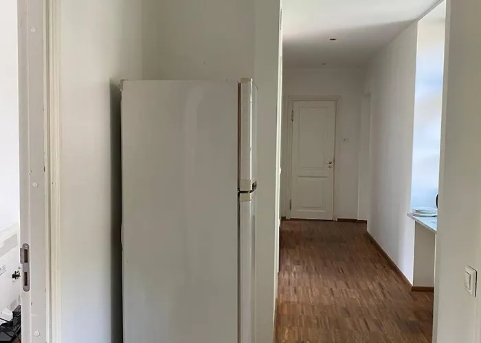 Cozy Room With Private Bathroom Near Old Town *